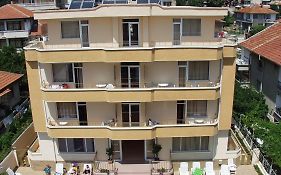 Hotel Larisa 2